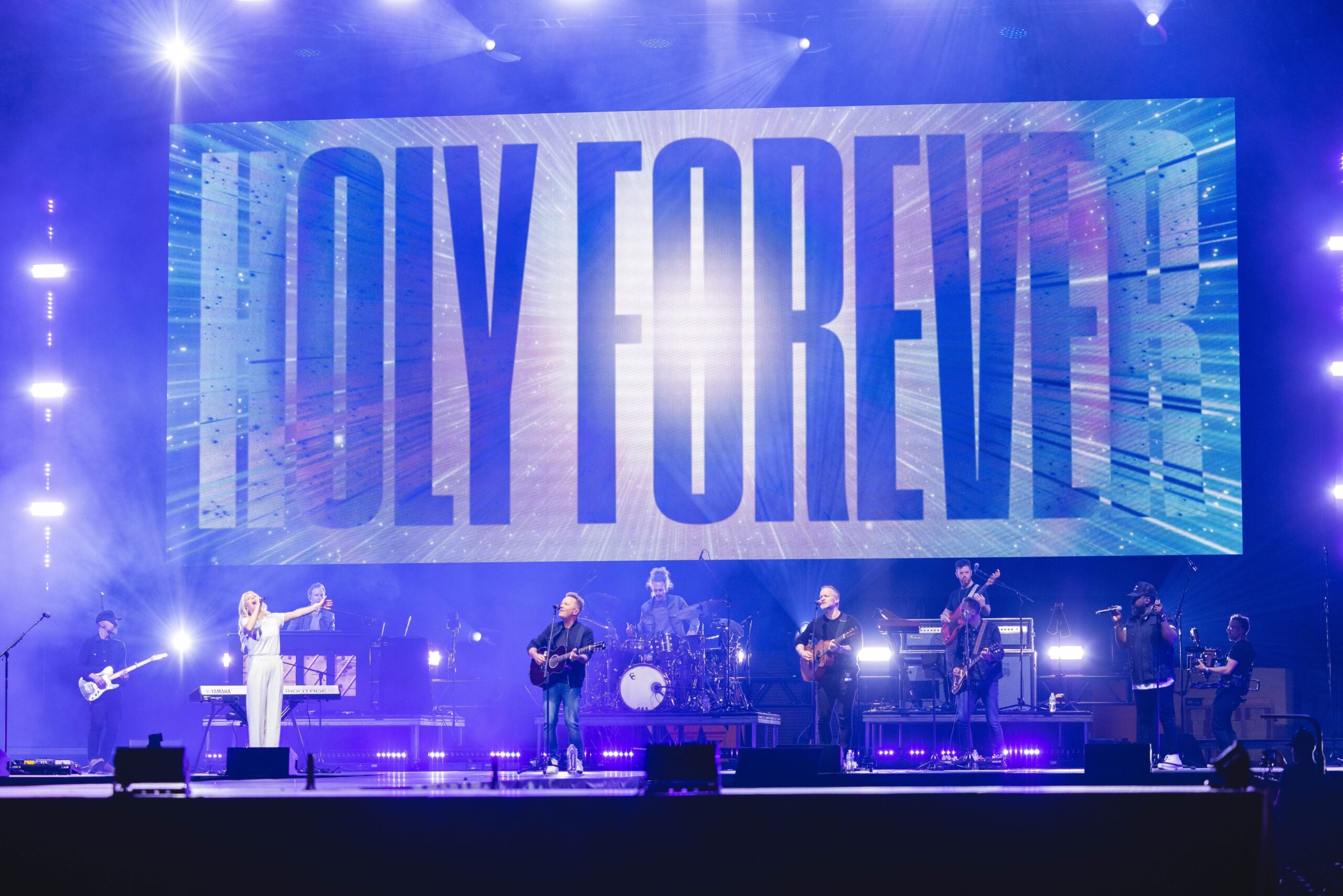 CHRIS TOMLIN RELEASES LIVE PERFORMANCE VIDEO TENN TEXAS