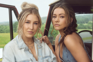 MADDIE & TAE