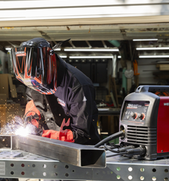 Lincoln Electric Welder - Tractor Supply